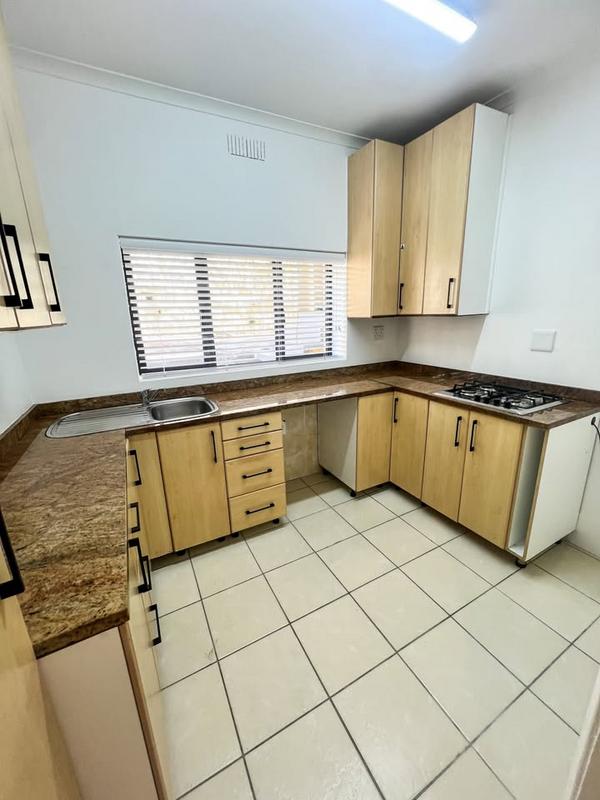 To Let 2 Bedroom Property for Rent in Fish Hoek Western Cape
